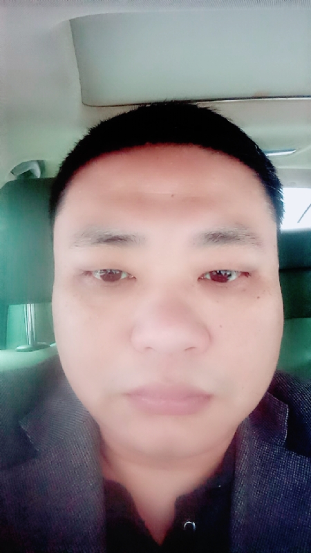 向日葵的第一张照片--韶关中老年相亲网